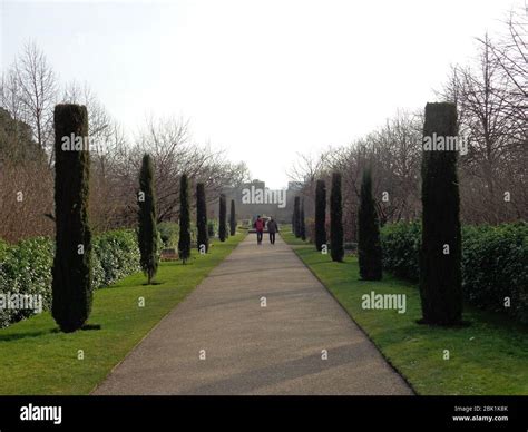 Regents Park gardens, London Stock Photo - Alamy