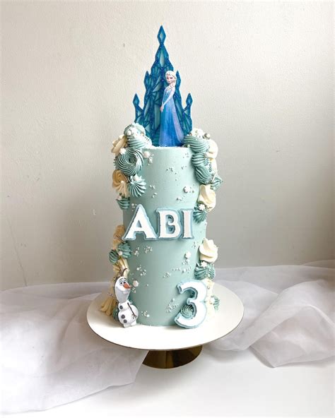 11 Frozen Birthday Cakes Perfect For Your Frozen Fan - That Disney Fam