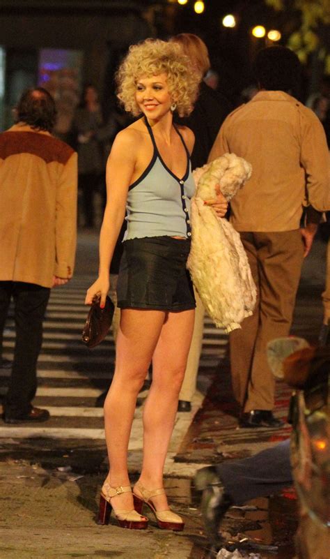 Maggie Gyllenhaal on the set of ‘The Deuce’ in NY – GotCeleb