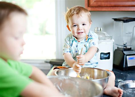 7 Benefits of Trying Baby Led Weaning - PureWow