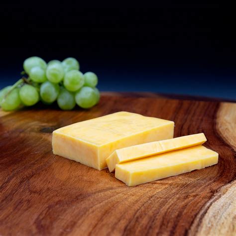 Cheddar Cheese – Farmer & Butcher