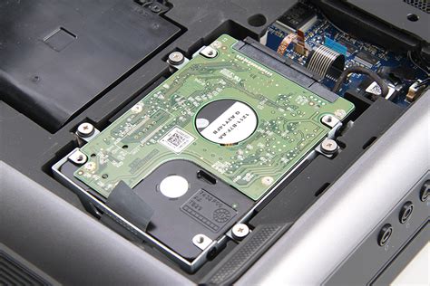 Dell Alienware 18 disassembly and SSD, RAM, HDD upgrade options | MyFixGuide.com