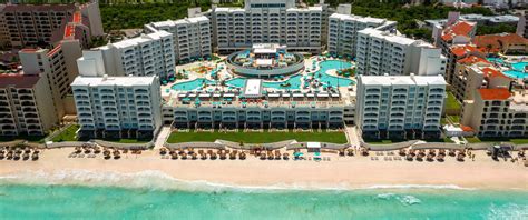 Hilton Cancun Mar Caribe All-Inclusive Resort