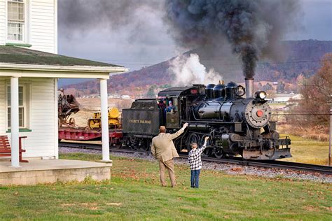 Everett Railroad Steam Train In Pictures | Dierks Photo Trains