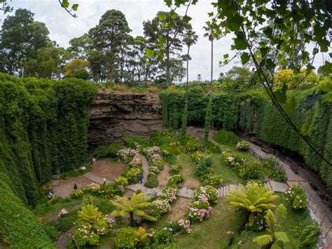 Umpherston Sinkhole and Garden in Mount Gambier