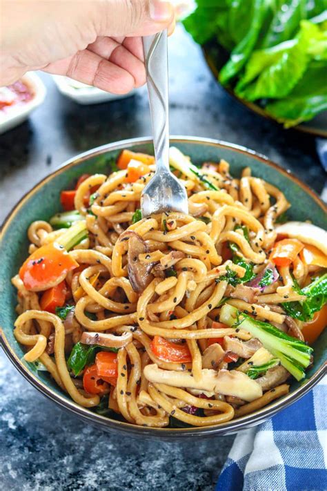 Vegan Stir Fry Udon Noodles, 30 Minute Spicy Stir fry Udon noodles