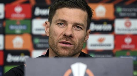 Xabi Alonso says he's staying at Bayer Leverkusen, dismisses ...