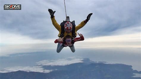 Skydiving in Empuriabrava: To Jump Or Not To Jump