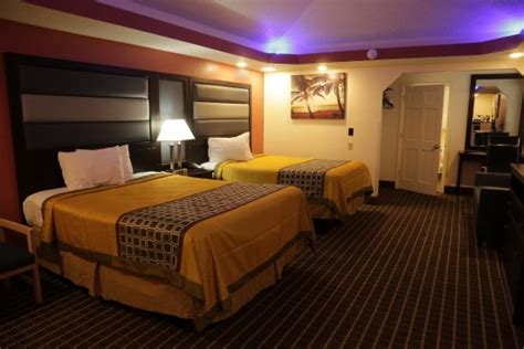 Budget Inn - Washington - UPDATED 2018 Prices & Motel Reviews (IN ...