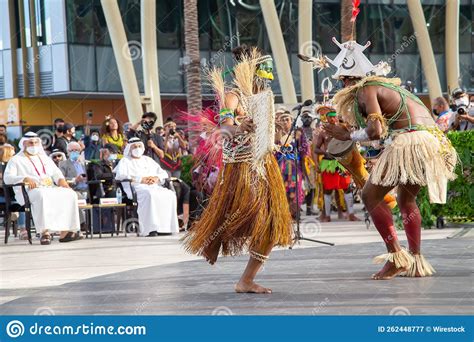 Papua New Guinea Island First Nation Dancers at Expo2020 Dancing in ...