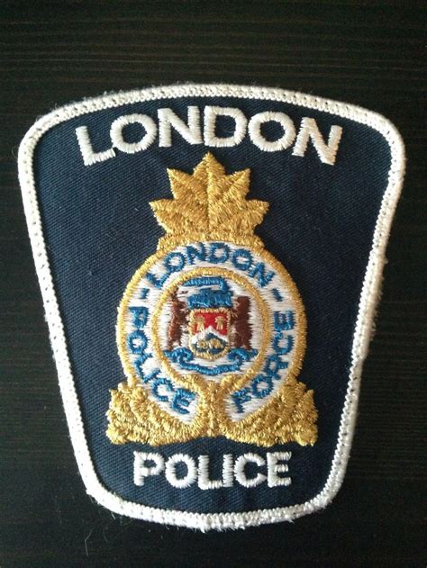 Pin by LeRoy Van Mudh on Stinking badges | Police patches, London police, Police badge