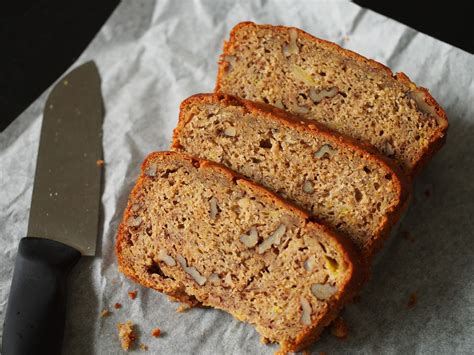 Simple Everyday Food : Banana Walnut Loaf