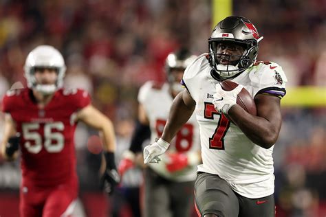 Buccaneers’ Leonard Fournette reveals serious foot injury in deleted ...