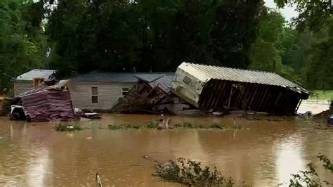 At least 10 people have died and 31 remain missing in severe flooding in Tennessee - CNN