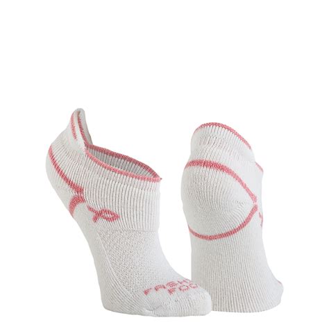 3 Pr Women's Low Cut Tab Pink Ribbon Ankle Socks