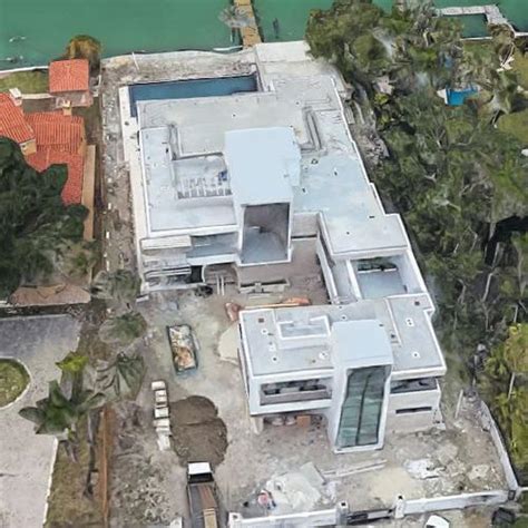 Gabriel Plotkin's House in Miami, FL - Virtual Globetrotting