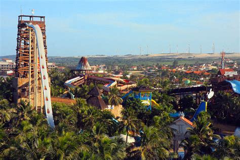 The Tallest Water Slide in the World » TwistedSifter