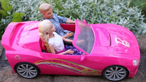 Barbie Convertible Radio Controlled Car Barbie Ultimate Puppy Mobile ...