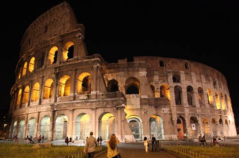 Colosseum Night Tour & Ticket - Expert Guides - City Wonders