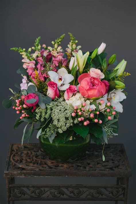 Pink Florals in Glass Vessel Bouquet Arrangements, Beautiful Flower Arrangements, Fresh Flowers ...