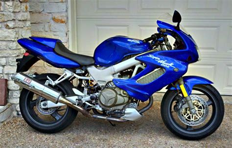 2003 Honda VTR1000F FireStorm / Super Hawk - Moto.ZombDrive.COM