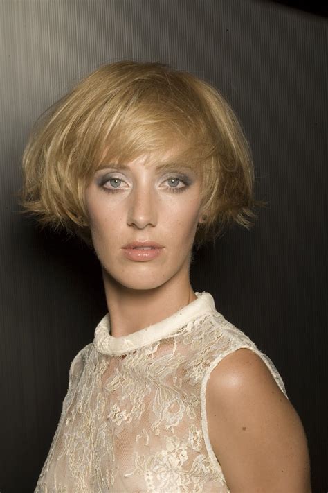 hairstyles popular 2012: Celebrity Oblong Face Shape Hairstyle Wallpaper