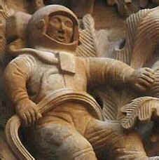 Is God an Ancient Astronaut? | Alienígenas antiguos, Escultura antigua ...