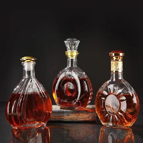 The Different Shapes of Glass Bottles - Ingcho