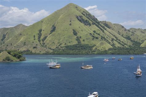 kelor island tour from labuan bajo - Flores Komodo Packages, Bali ...