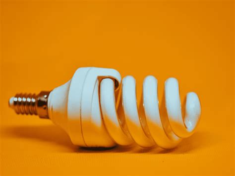 Bad Things About Compact Fluorescent Light Bulbs | Shelly Lighting