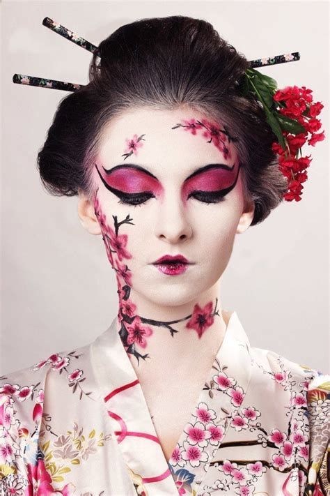 Playing A Geisha Airbrush Makeup Inspired By A Traditional | Geisha makeup, Character makeup ...