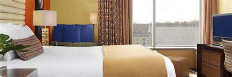 Rooms & Amenities | Boutique Hotel in St. Louis | The Moonrise Hotel