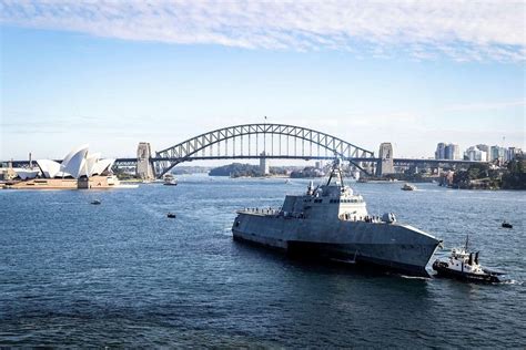 US Navy Commissions USS Canberra Warship in Sydney – Real News No Bullshit