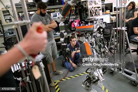 Virginia Tech mechanical engineering graduate students John... News Photo - Getty Images