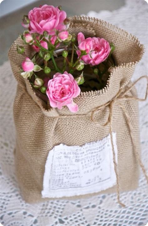 15 Awesome DIY Home Decor Ideas You Can Make Using Burlap