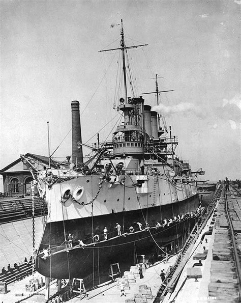 USS Maine BB-10 dry docked (USS Maine (BB 10) 29 Dec 1902 / 31 Aug 1909 ...