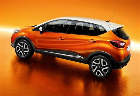 Renault Captur Photos and Specs. Photo: Captur Renault specs and 26 perfect photos of Renault Captur