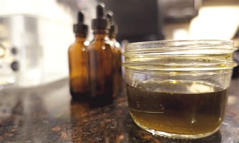 THC tinctures 101: How to make, use, & dose cannabis tinctures | Leafly