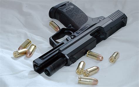 File:USP Full Size 45 caliber.jpg - Wikipedia