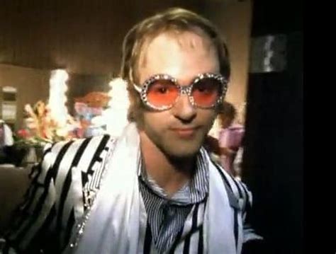 Elton John: This Train Don't Stop There Anymore (Music Video) (2001) - FilmAffinity