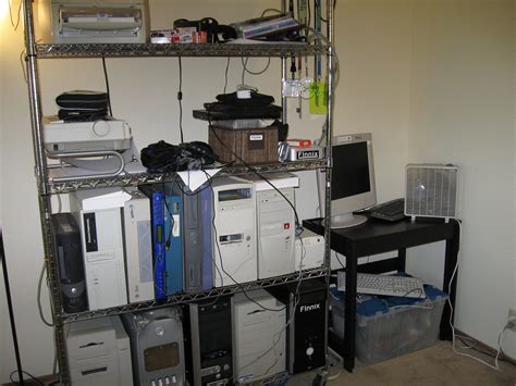 Home office computer rack | Ryan Finnie | Flickr