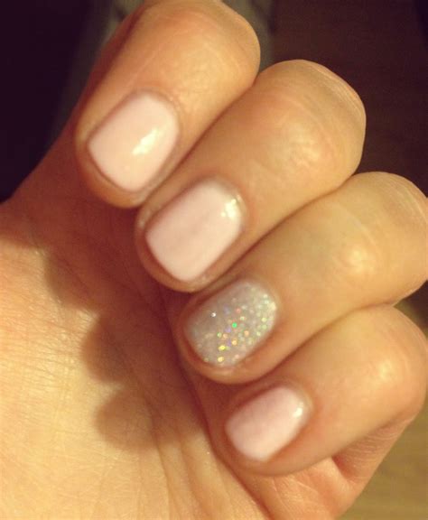 All the little things: Essence Pastel Pink Nails