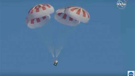 SpaceX’s Crew Dragon Capsule Splashes Down After Return Trip to Earth - The New York Times