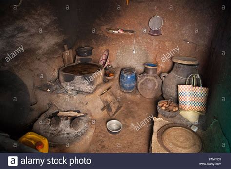 The kitchen inside a mud hut in the village of Bahir Dah, Ethiopia ... | African hut, Mud hut ...