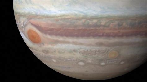 Amateur astronomers report seeing 'blades' on Jupiter's Great Red Spot ...