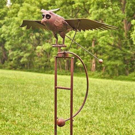 Giant Flapping Wings Owl Garden Stake / Kinetic Metal Sculpture | The Green Head