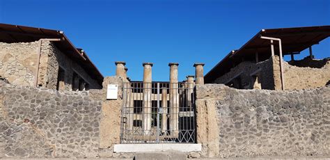 Ruins of Pompeii in Italy 1905616 Stock Photo at Vecteezy