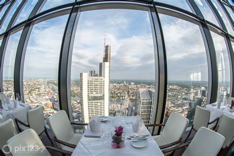 Main Tower Restaurant & Lounge - 360-Panoramen und Rundgänge aus Frankfurt