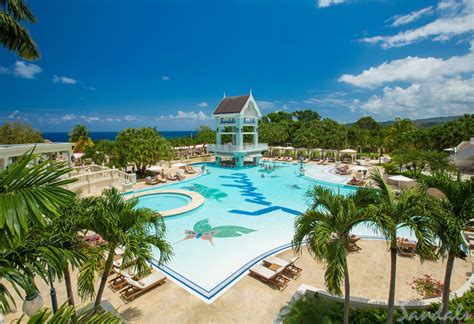 Sandals Ochi – Review and Guide for 2023