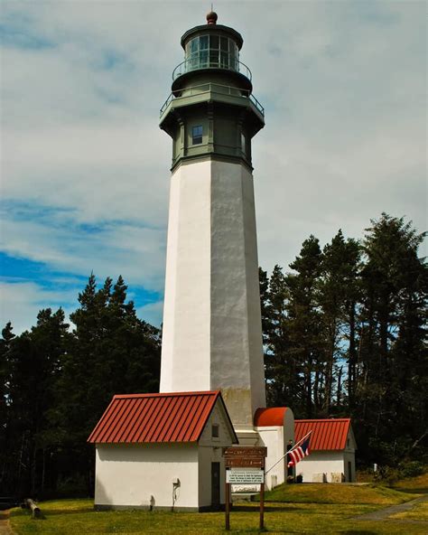 The Grays Harbor Lighthouse in Westport - Dotted Globe